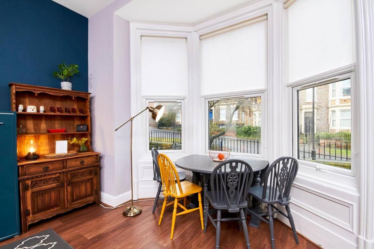 Lovely Abode In Newcastle - Sleeps 4 - Ground Floor Zewnętrze zdjęcie